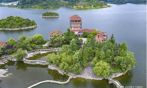 夏天去哪里旅游凉快_夏天去哪旅游凉快一点